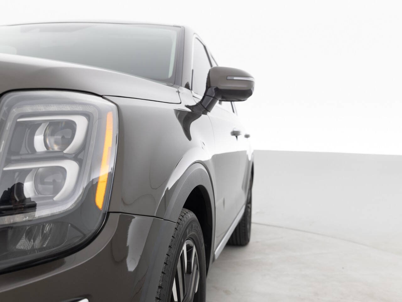 Used 2020 Kia Telluride SX w/ Towing Package AWD/4WD image 12
