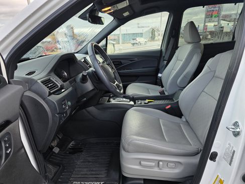 Used 2022 Honda Passport Elite image 4