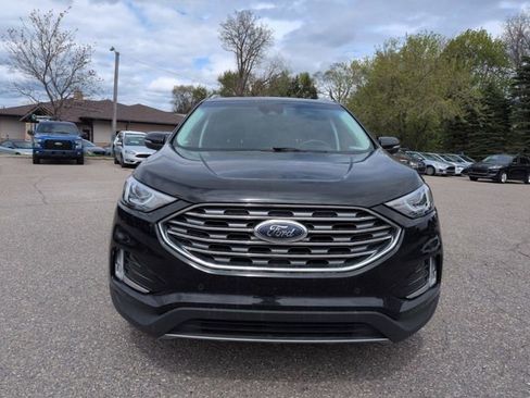 Certified 2020 Ford Edge Titanium w/ Class II Trailer Tow Package AWD/4WD image 2