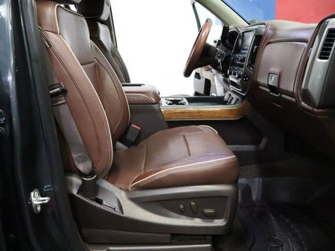 Used 2018 Chevrolet Silverado 1500 High Country AWD/4WD image 8