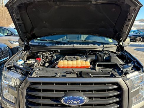 Used 2017 Ford F150 XLT w/ Equipment Group 302A Luxury image 14