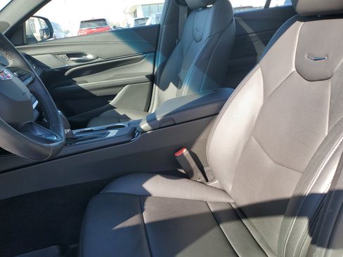 Certified 2025 Cadillac CT4 Premium Luxury image 13