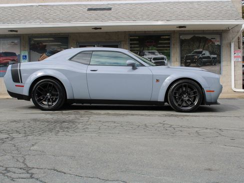 Used 2022 Dodge Challenger R/T Scat Pack image 31