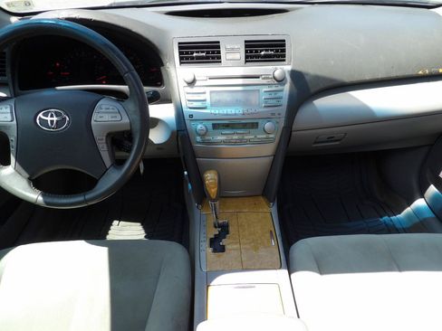 Used 2007 Toyota Camry XLE FWD image 13