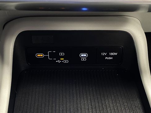Certified 2024 Hyundai Kona SEL AWD/4WD image 25
