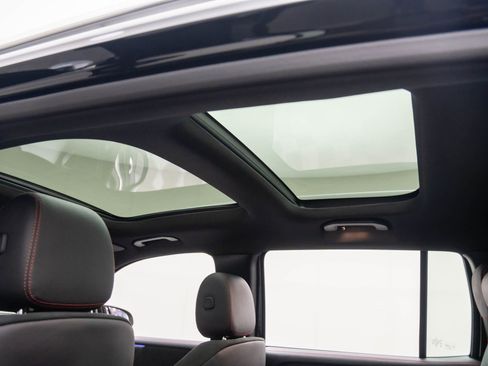 New 2026 Mercedes-Benz GLB 35 AMG 4MATIC image 20