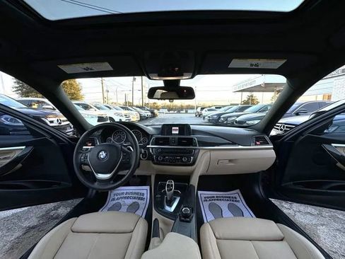 Used 2018 BMW 330i Sedan w/ Convenience Package image 17