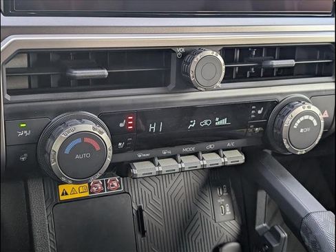 Used 2025 Toyota 4Runner TRD Off-Road Premium image 13