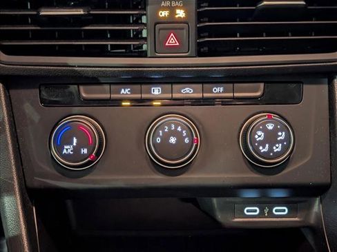 Used 2023 Volkswagen Jetta S image 18