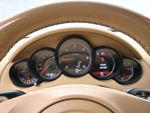 Used 2014 Porsche Cayenne Diesel image 7