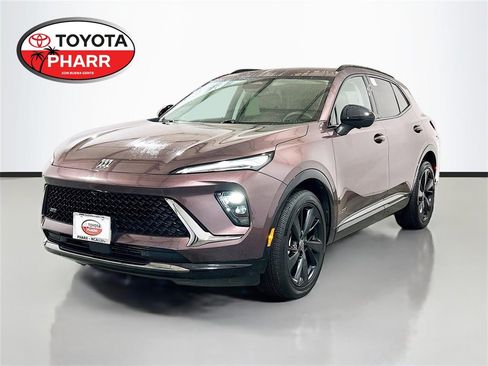 Used 2025 Buick Envision Sport Touring image 1