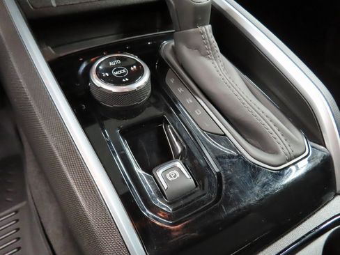 Used 2025 Chevrolet Colorado Trail Boss image 52