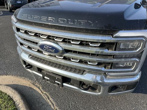 Used 2024 Ford F350 Lariat image 10