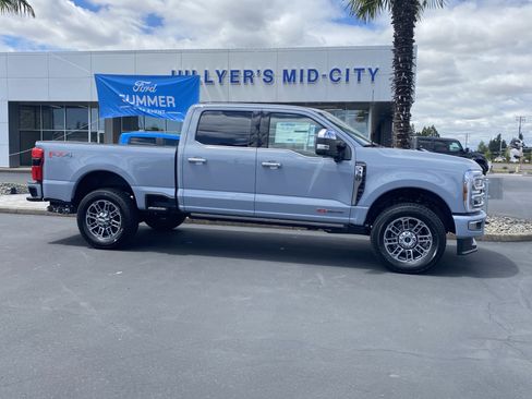 New 2025 Ford F350 Platinum w/ Platinum Plus Package image 2