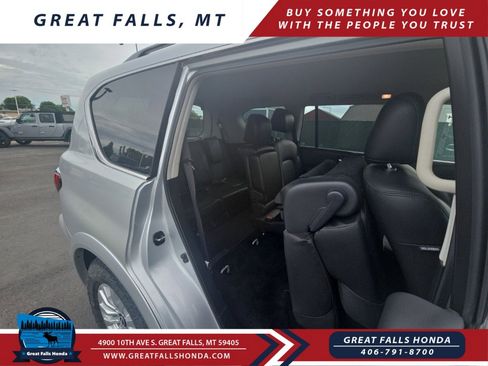 Used 2022 Nissan Armada SV image 17