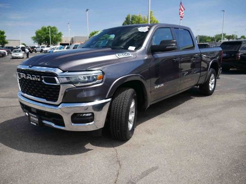 Used 2025 RAM 1500 Big Horn AWD/4WD image 4