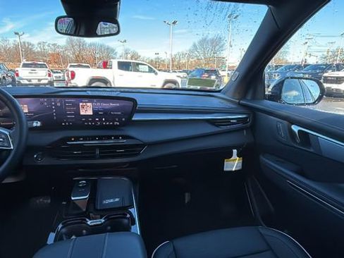 New 2025 Buick Enclave Sport Touring w/ Power Package AWD/4WD image 27