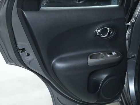 Used 2014 Nissan Juke S image 13