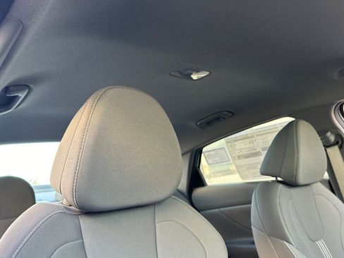 New 2026 Hyundai Elantra Blue image 16