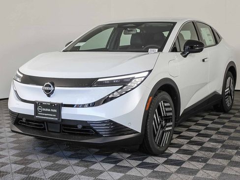 New 2026 Nissan Leaf SV+ image 3