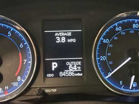 Used 2017 Toyota Corolla L FWD image 77