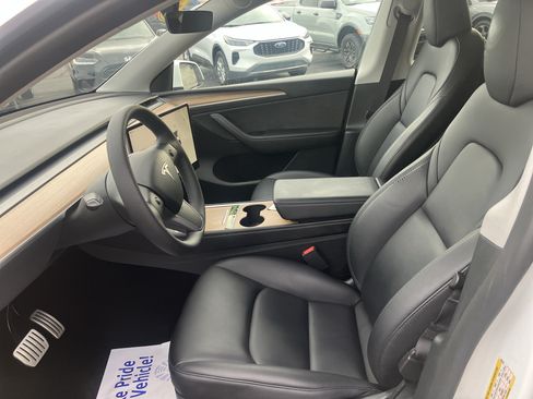 Used 2023 Tesla Model Y Performance AWD/4WD image 19