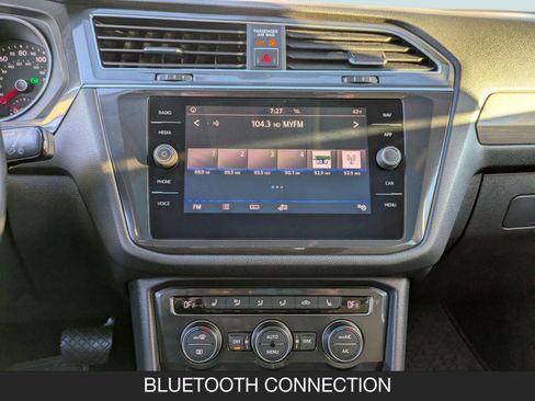 Used 2018 Volkswagen Tiguan SEL image 17