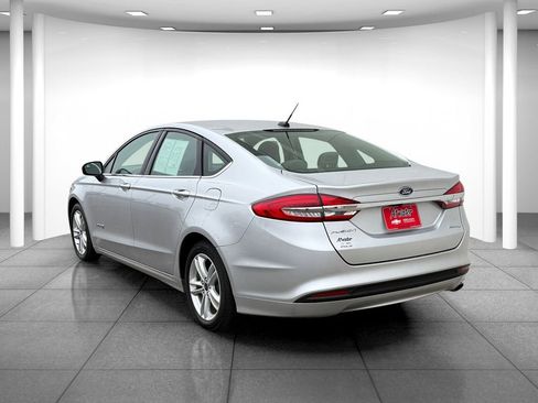 Used 2018 Ford Fusion S image 5