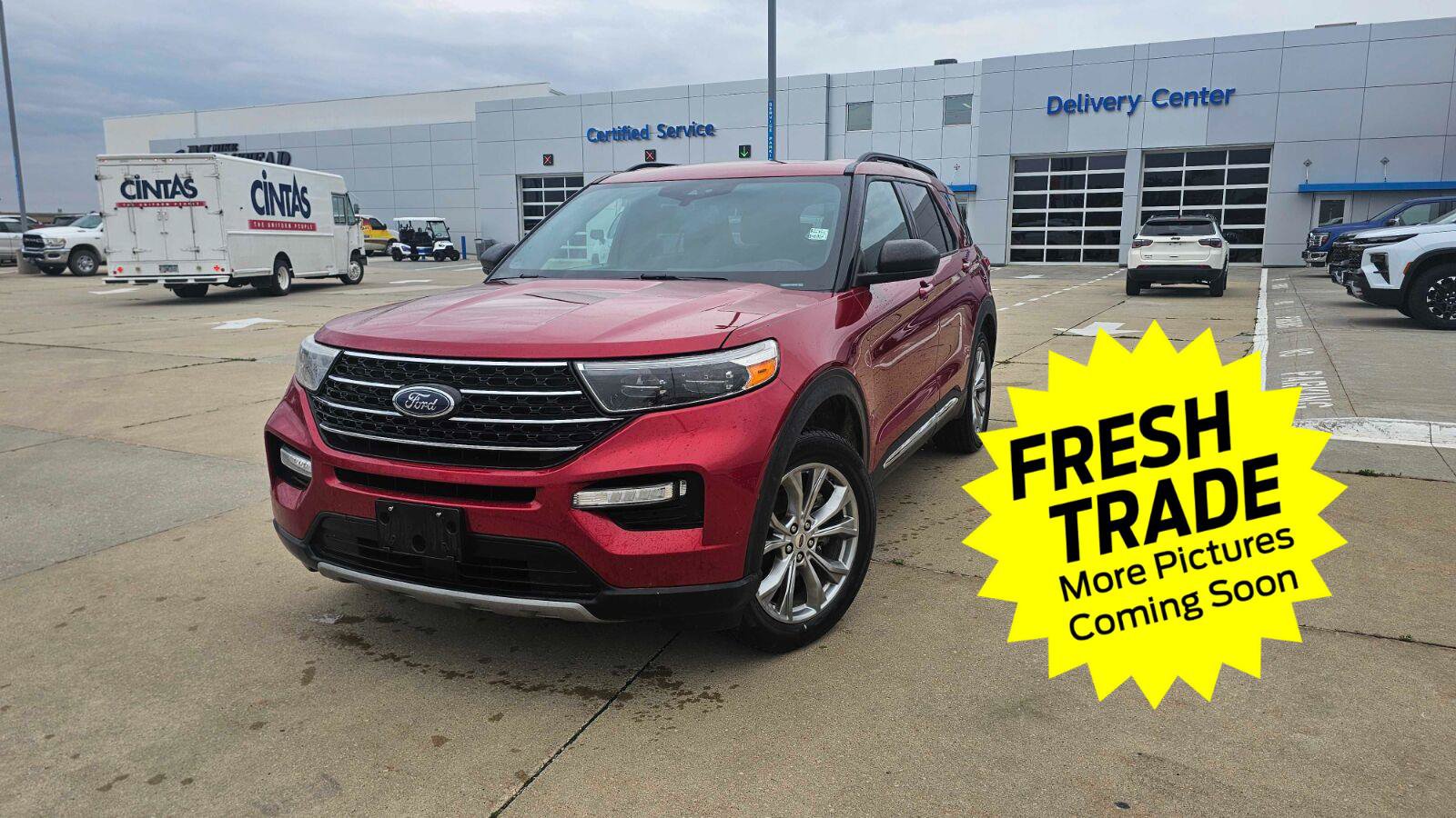 Used 2020 Ford Explorer XLT w/ Equipment Group 202A AWD/4WD image 1