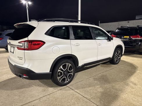 Used 2023 Subaru Ascent Limited w/ Technology Package image 3