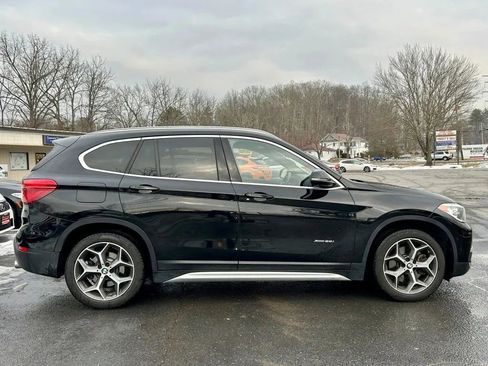 Used 2018 BMW X1 xDrive28i image 9