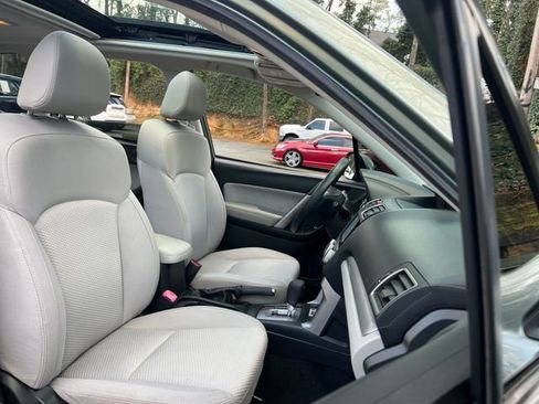Used 2017 Subaru Forester 2.5i Premium w/ Popular Package #2A image 32