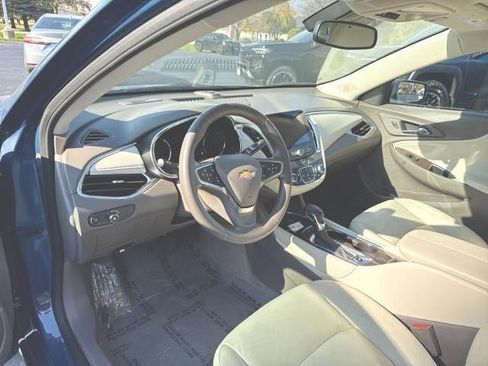 Used 2024 Chevrolet Malibu LT image 10