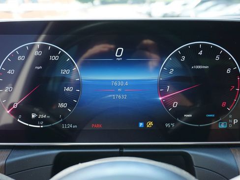 Used 2024 Mercedes-Benz C 300 Sedan image 15