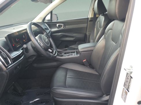 Used 2024 Kia Sorento S AWD/4WD image 17