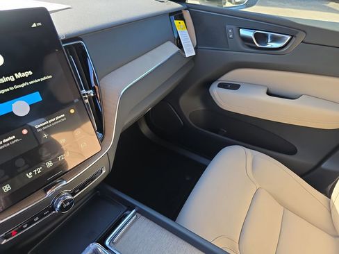 New 2026 Volvo XC60 B5 Plus w/ Protection Package Premier image 19