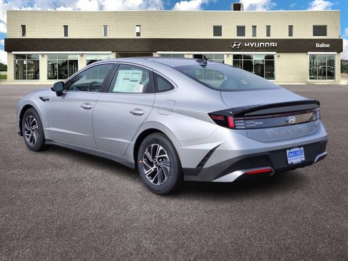 New 2026 Hyundai Sonata Blue FWD image 5