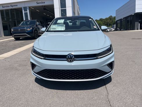 New 2026 Volkswagen Jetta SE FWD image 2