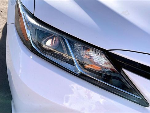 Used 2021 Toyota Camry LE w/ Carpet Mat Package (TMS) image 23