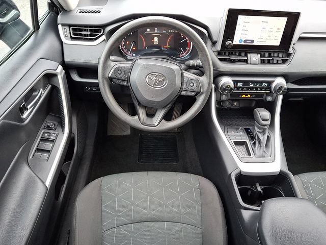Used 2024 Toyota RAV4 XLE FWD image 12