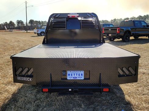 Used 2025 RAM 3500 Tradesman w/ Chrome Appearance Group image 9