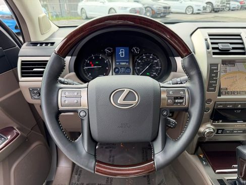 Used 2019 Lexus GX 460 Premium image 17