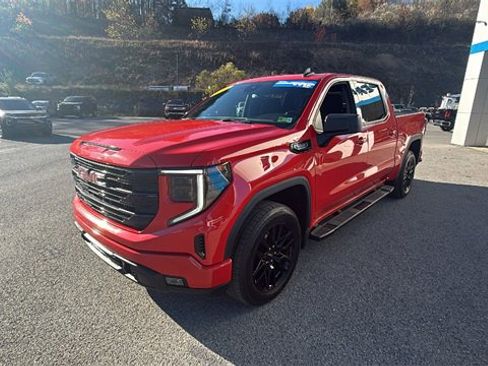 Used 2023 GMC Sierra 1500 Elevation w/ LPO, Elevation Black Package image 8