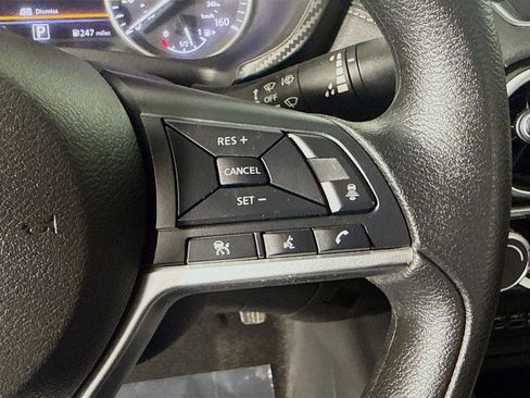 Used 2025 Nissan Sentra SV FWD image 15
