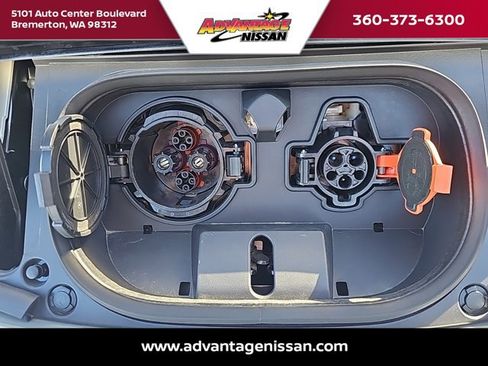 Used 2019 Nissan Leaf SV w/ SV Technology Package image 28