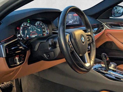 Used 2019 BMW 540i w/ Convenience Package image 2