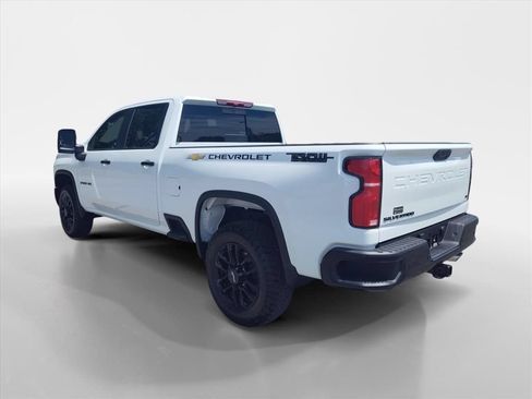 Used 2026 Chevrolet Silverado 2500 LT w/ Trail Boss Package AWD/4WD image 3
