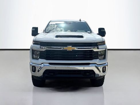 Used 2025 Chevrolet Silverado 2500 LT w/ Safety Package AWD/4WD image 8