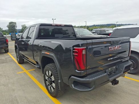 Used 2024 GMC Sierra 3500 Denali w/ Denali Reserve Package AWD/4WD image 7
