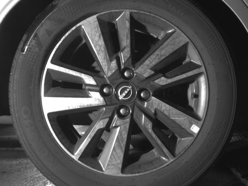 Used 2025 Nissan Versa SV FWD image 18